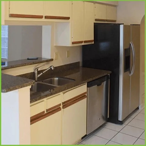 Kitchen cabinets before refacing