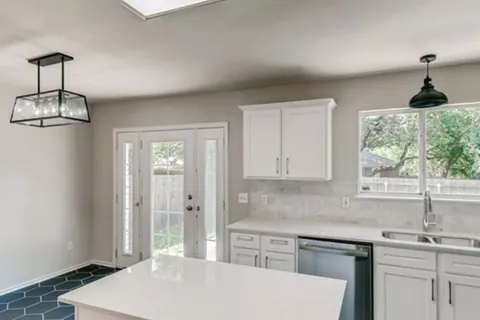 White Shaker kitchen refaced with a Qwikkit cabinet refacing kit