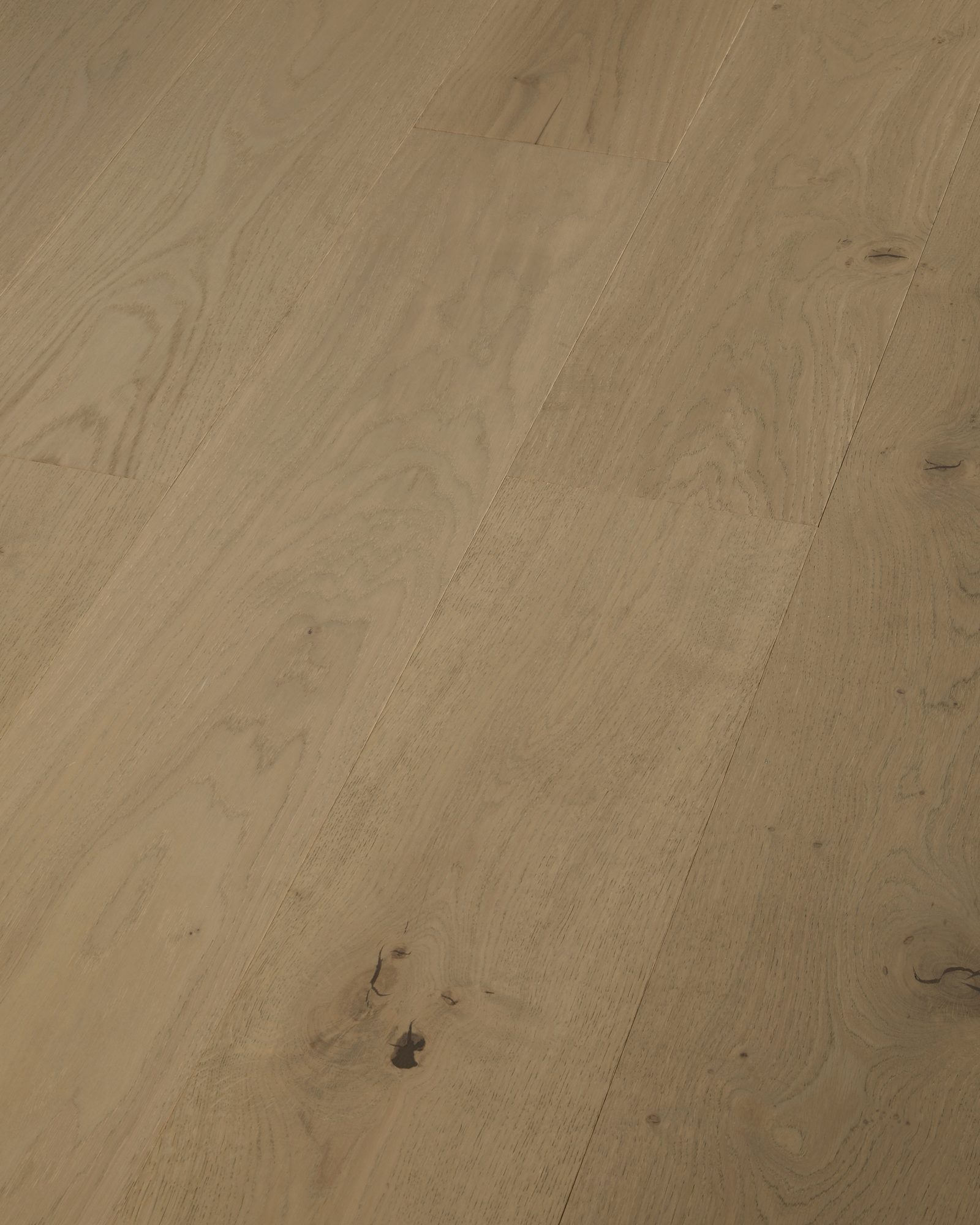 chateau-blonde-engineered-hardwood-flooring-angle-view