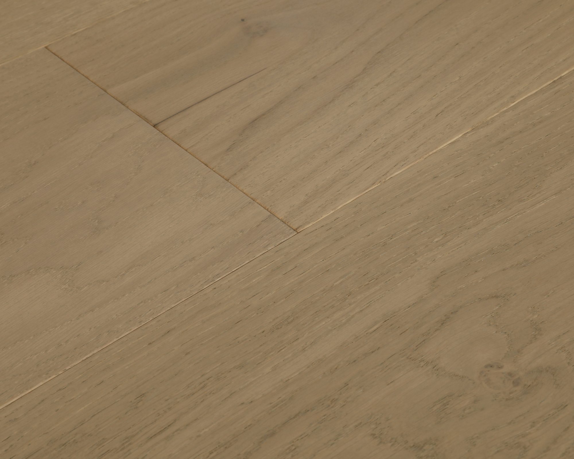 chateau-blonde-engineered-hardwood-flooring-close-up-2