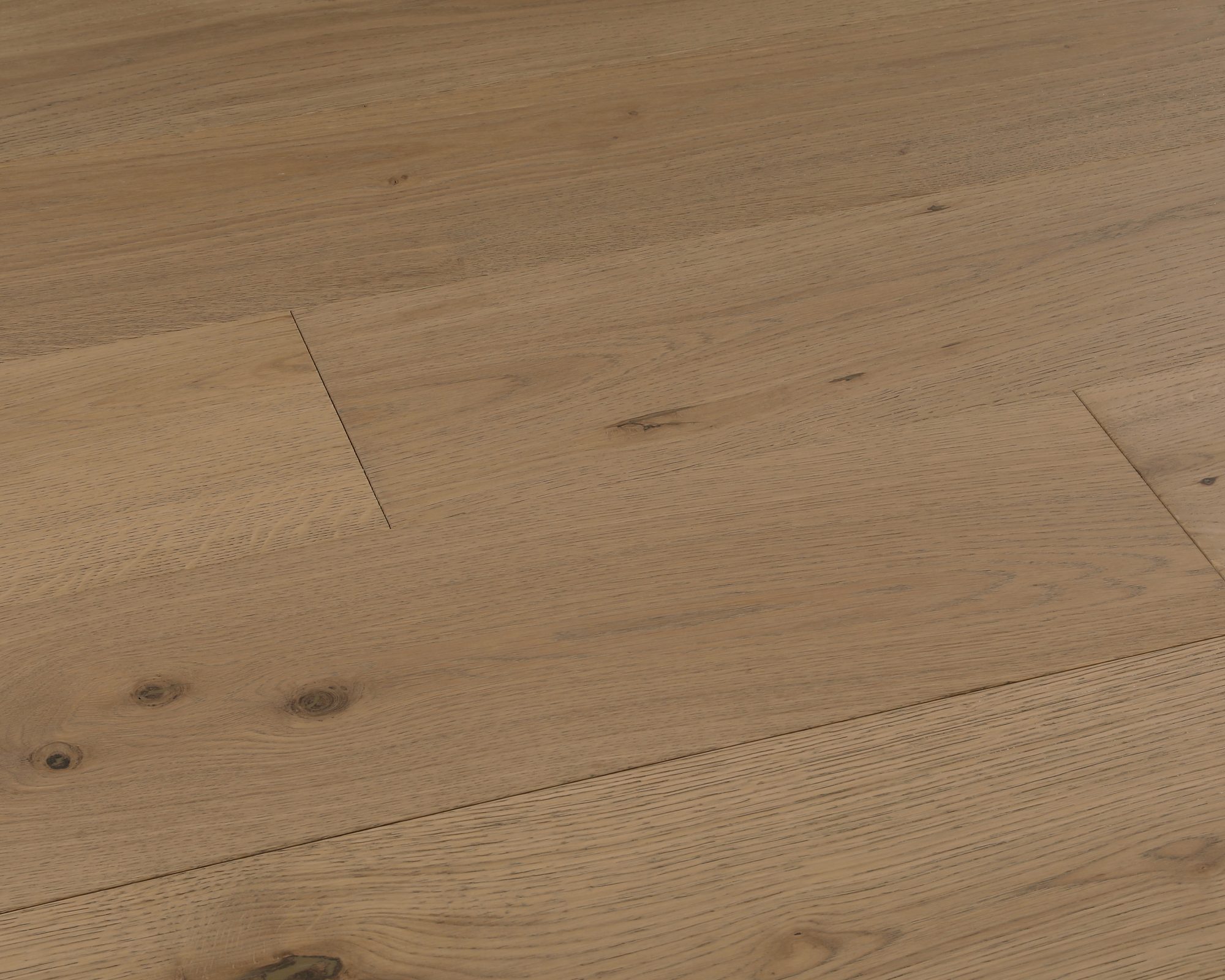sauvignon-blond-engineered-hardwood-flooring-close-up