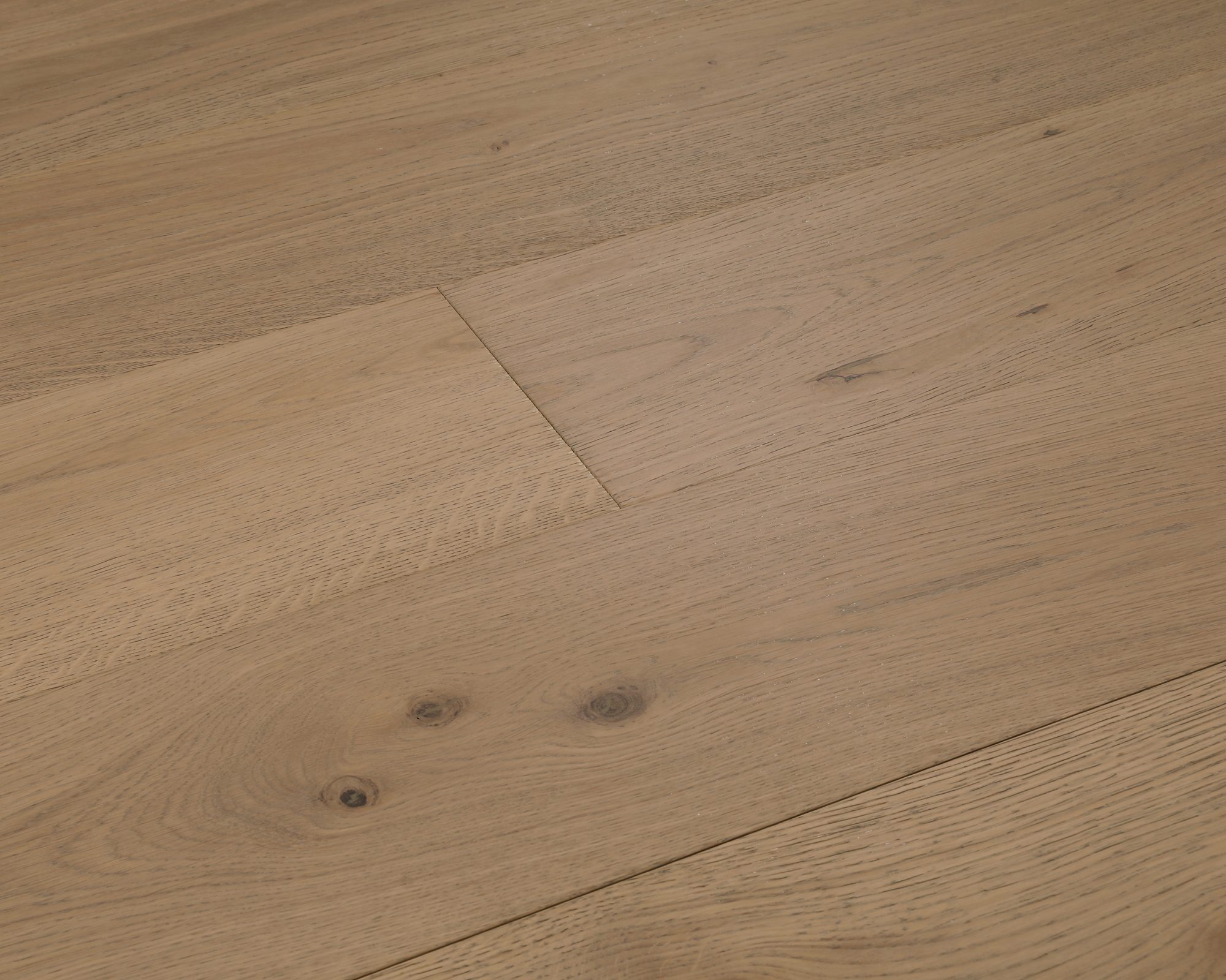 sauvignon-blond-engineered-hardwood-flooring-room-scene-2