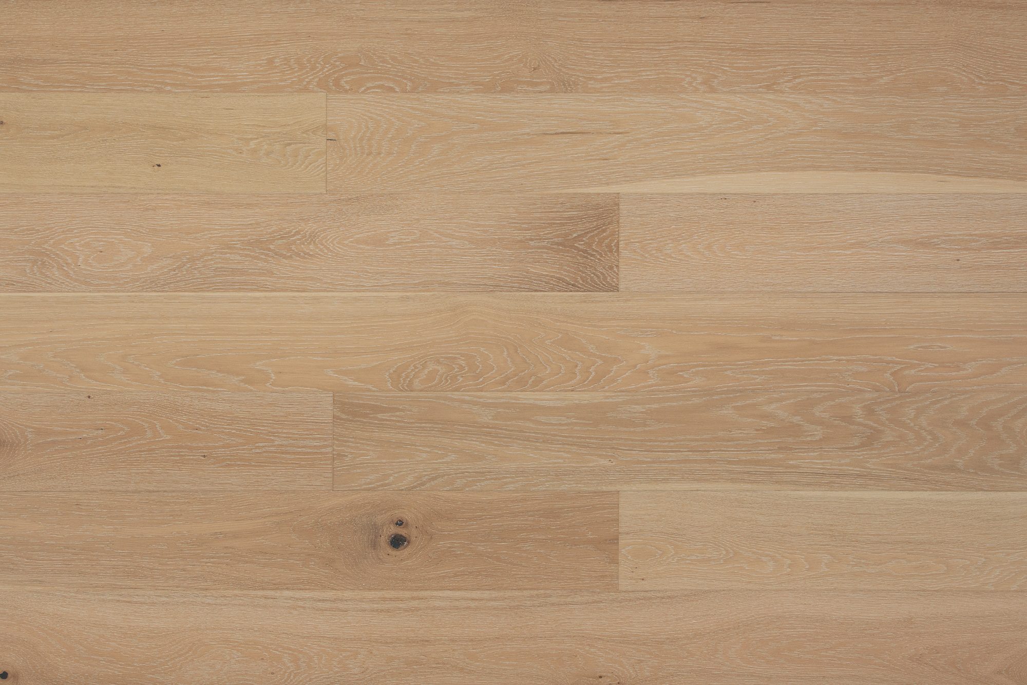 toasted-almond-engineered-hardwood-flooring-multi-plank