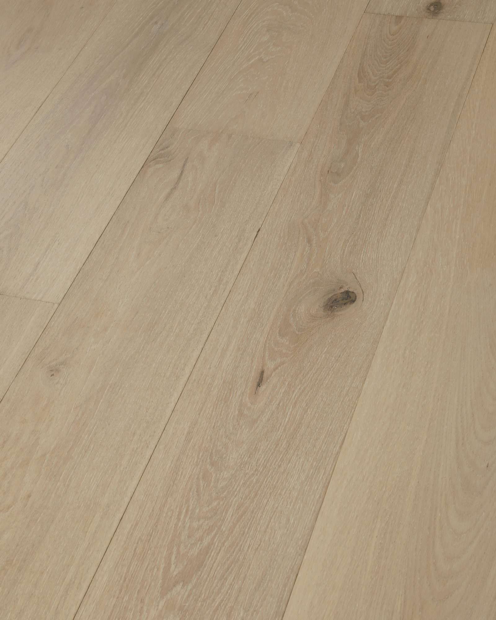 vanilla-vine-engineered-hardwood-flooring-angle-view
